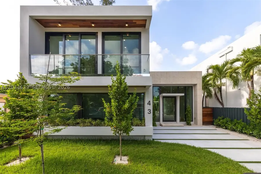 43 NW 42nd St, Miami, FL 33127 - #2