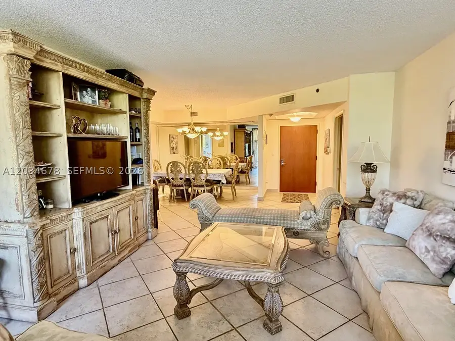 2000 Island Blvd #308, Aventura, FL 33160 - #2