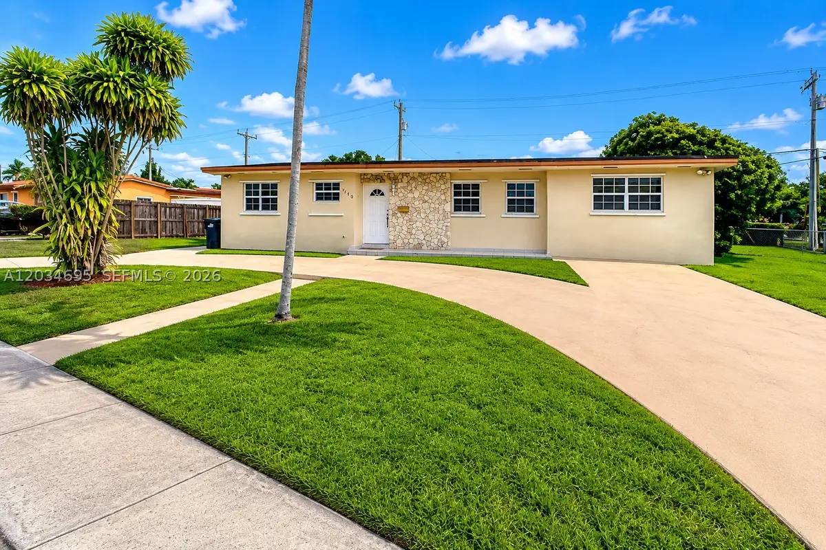 9120 SW 16th St, Miami, FL 33165 - #1