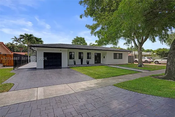 14021 Cypress Ct, Miami Lakes, FL 33014