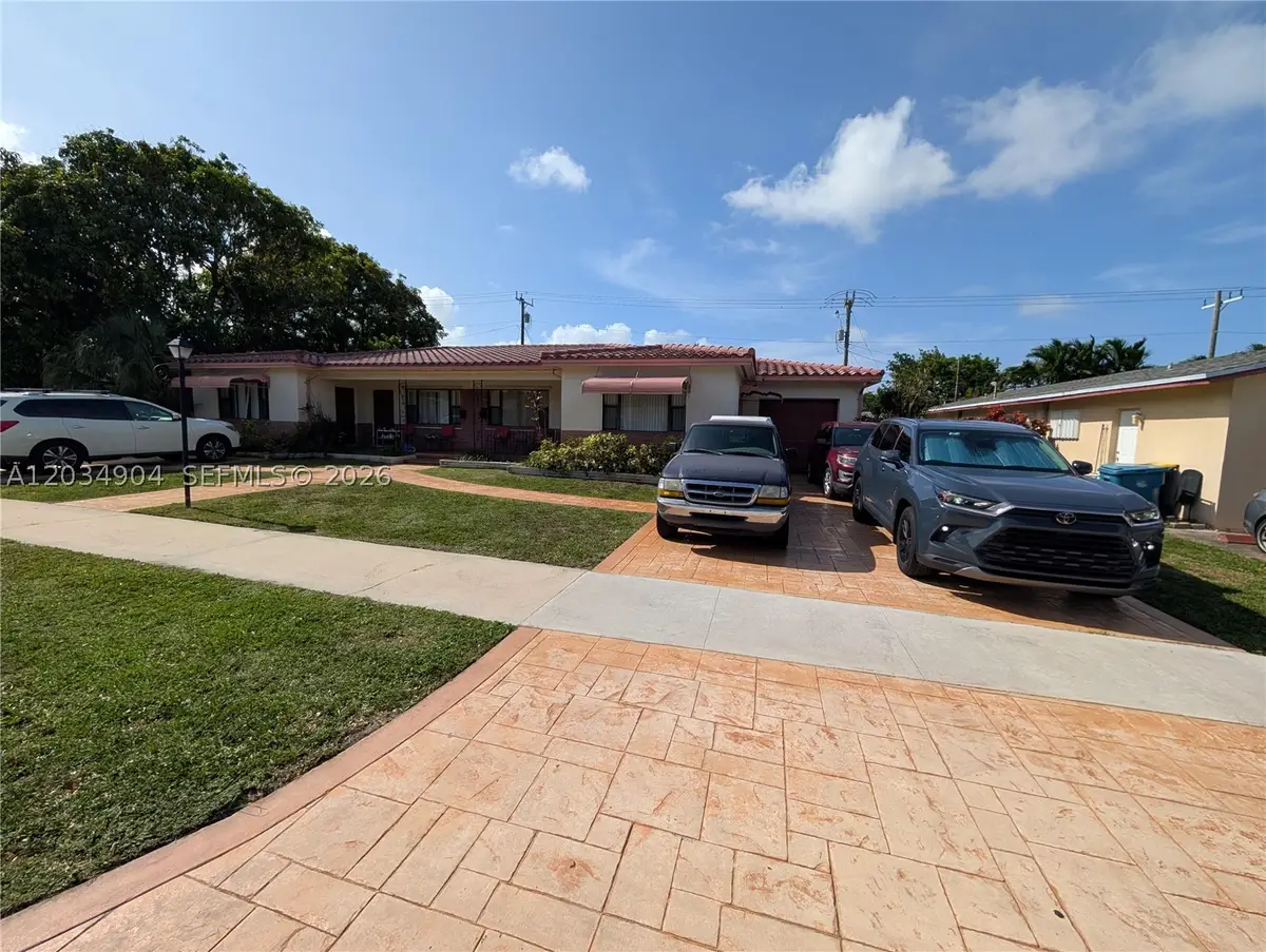 29-33 SE 4th, Dania Beach, FL 33004 - #1