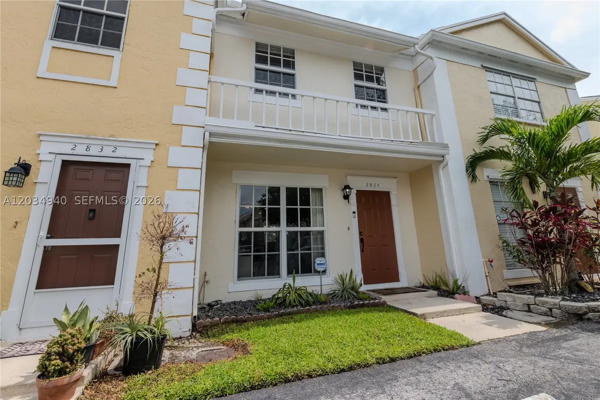2836 S Edgehill Ln, Cooper City, FL 33026 - #1