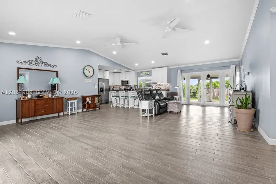20572 SW 317th St, Homestead, FL 33030 - #2