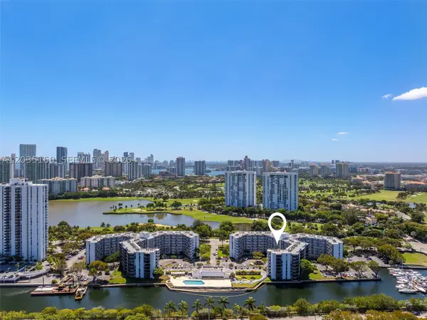 3401 N Country Club Dr #105, Aventura, FL 33180