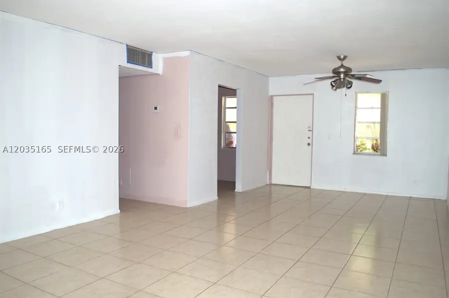 2821 Somerset Dr #117, Lauderdale Lakes, FL 33311 - #3