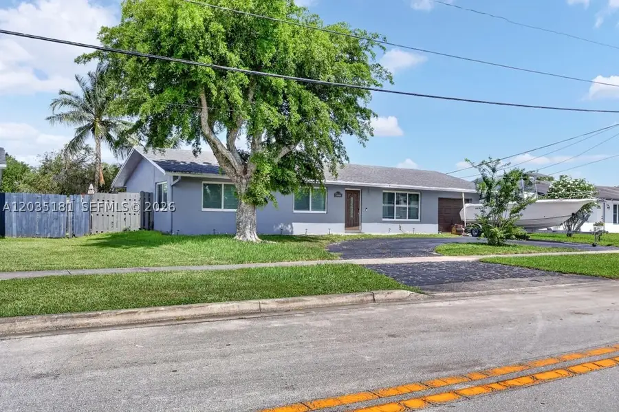 1000 W River Dr, Margate, FL 33063 - #2