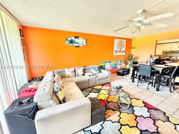 5570 NW 44th St #408A, Lauderhill, FL 33319