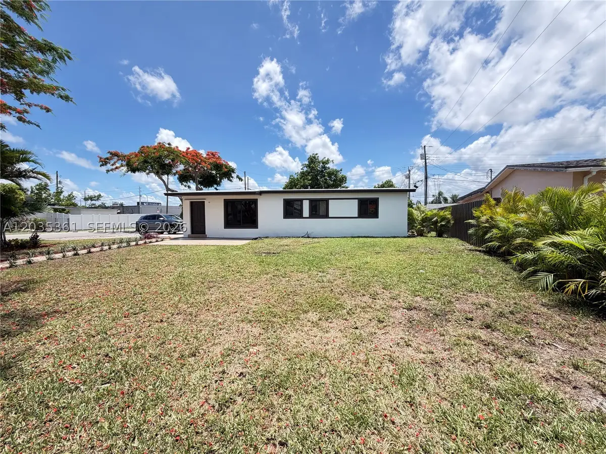 2930 SW 106th Ave, Miami, FL 33165 - #1