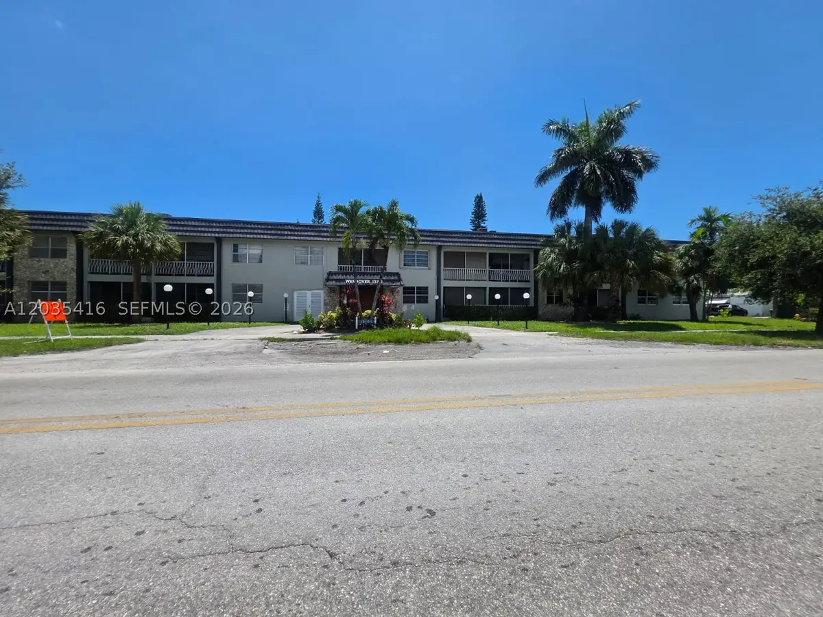 13101 Memorial Hwy 201 Hwy #201, North Miami, FL 33161 - #1