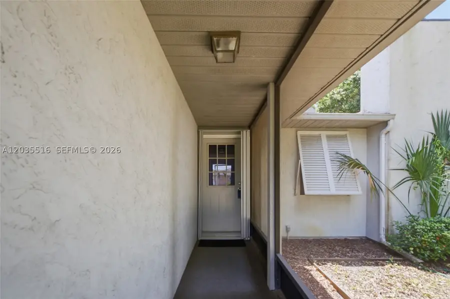 642 Nobles St, Sebastian, FL 32958 - #2