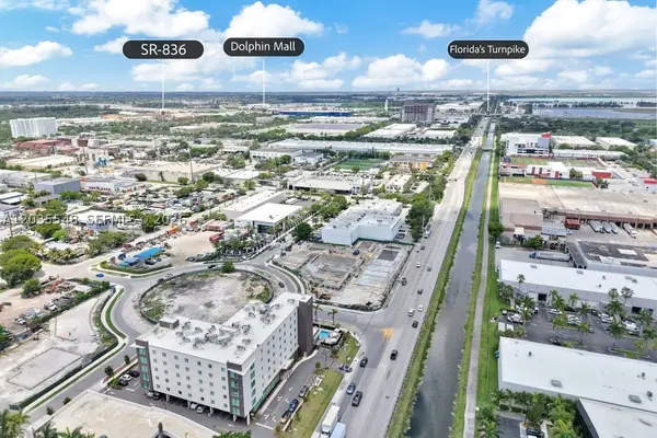 10800 NW 24th St, Sweetwater, FL 33165