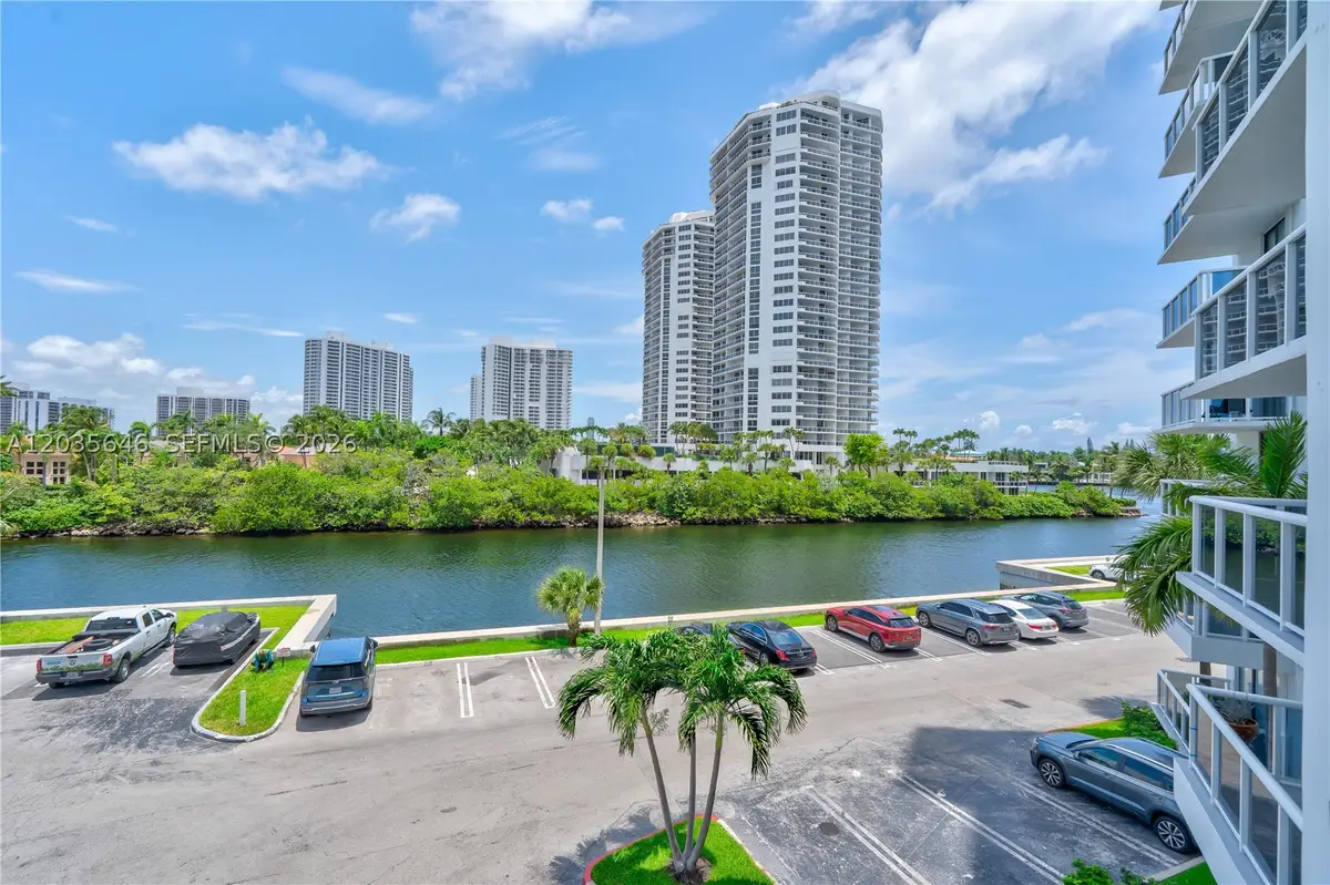 20505 E Country Club Dr #331, Aventura, FL 33180 - #1