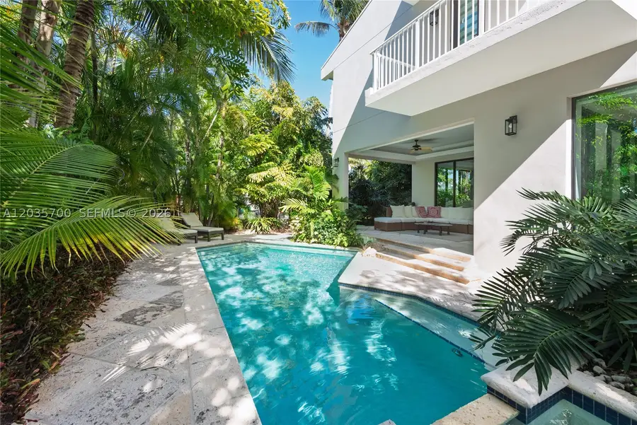 650 Curtiswood Dr, Key Biscayne, FL 33149 - #2