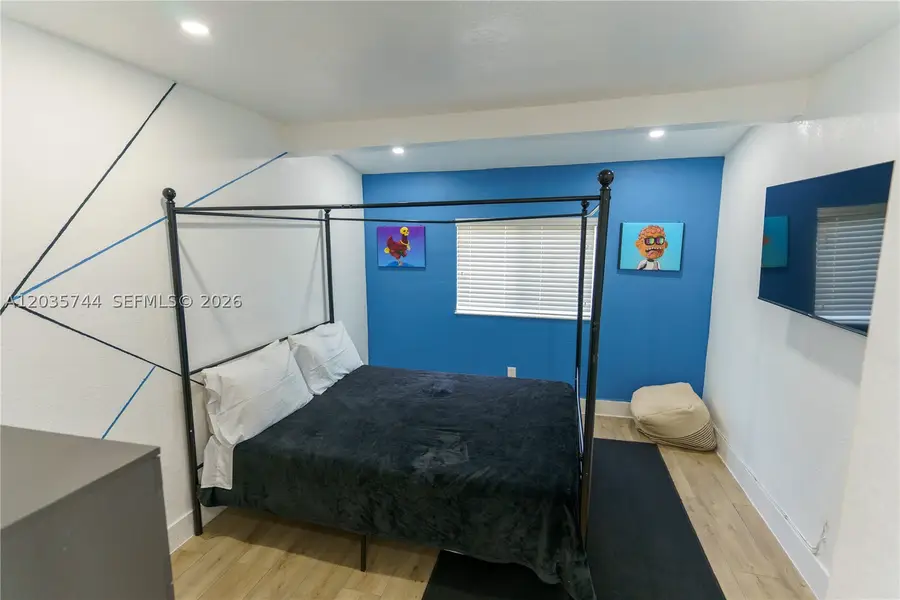 310 NE 162nd St, Miami, FL 33162 - #3