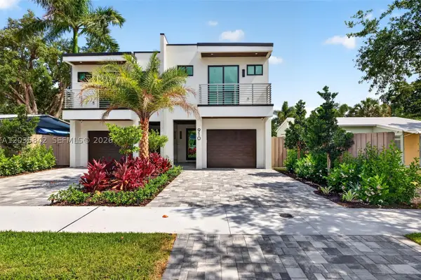 910 SE 13th St, Fort Lauderdale, FL 33316