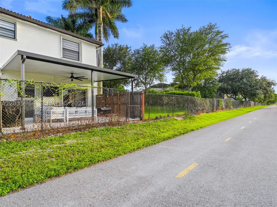 3701 NE 4th St, Homestead, FL 33033 - #3