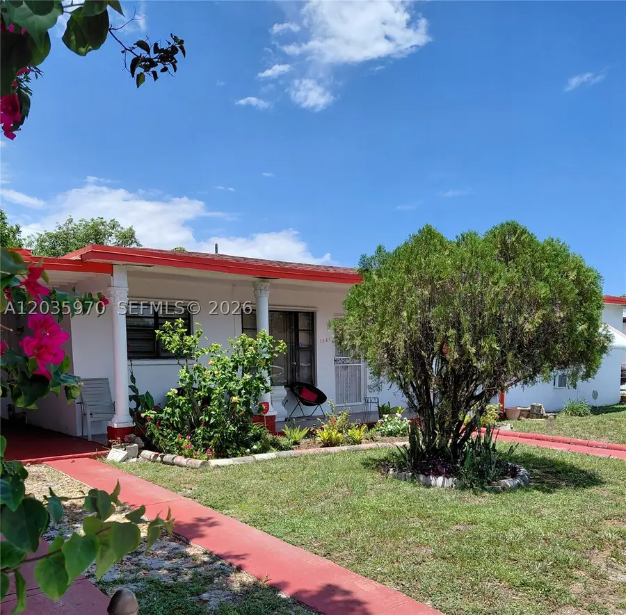 3021 NW 184th St, Miami Gardens, FL 33056 - #2