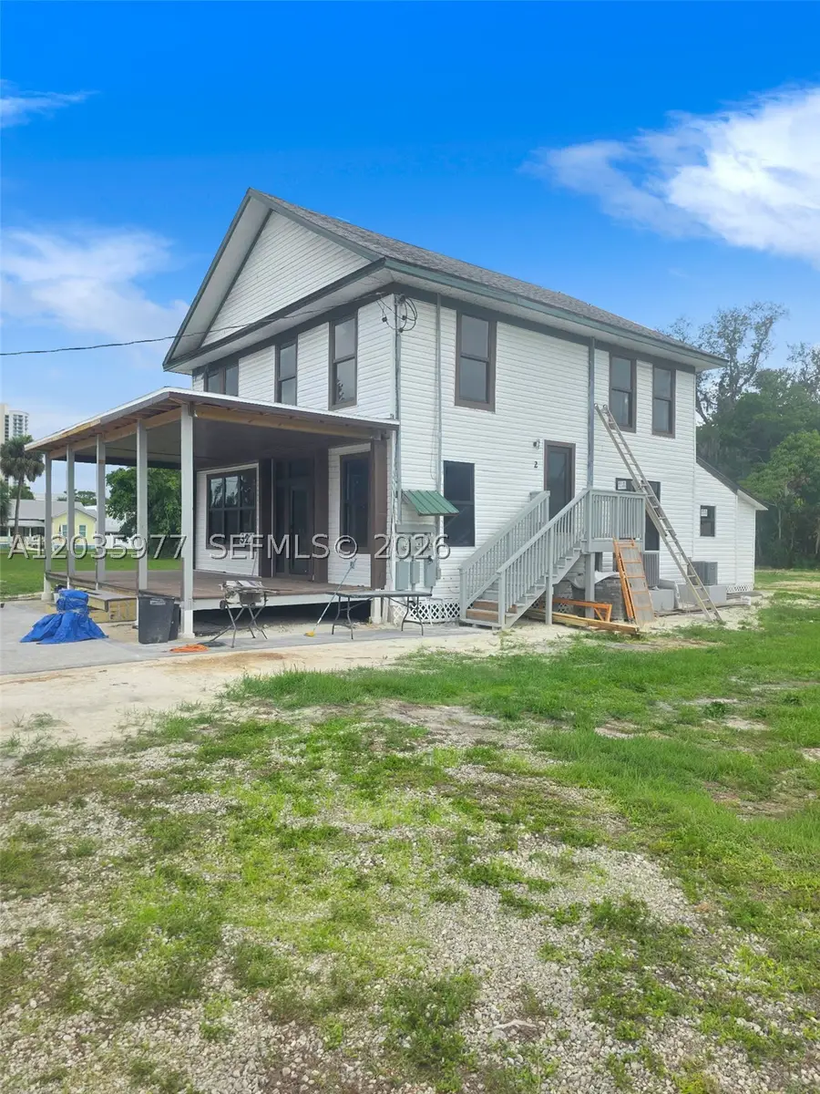 3221 Edgewood, Fort Myers, FL 33916 - #2