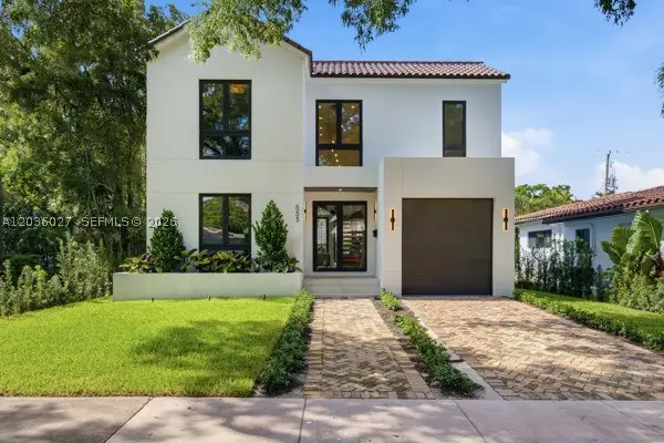 555 Catalonia Ave, Coral Gables, FL 33134 - #1