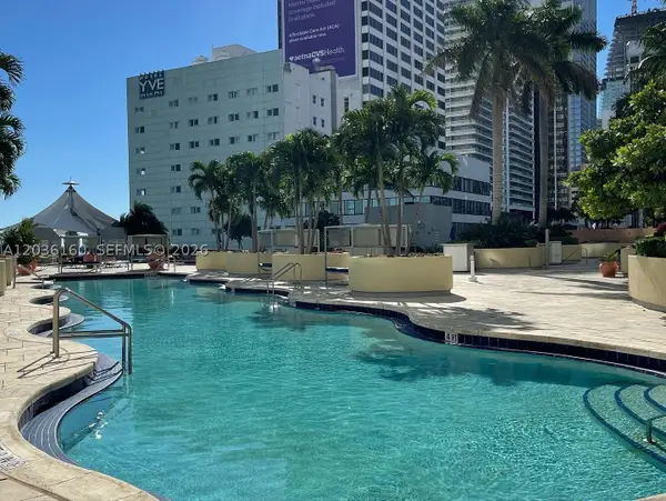 253 NE 2nd St #2108, Miami, FL 33132