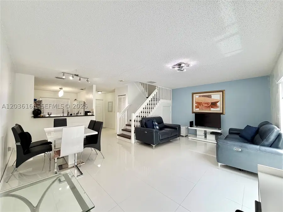 20807 NW 1st St, Pembroke Pines, FL 33029 - #2