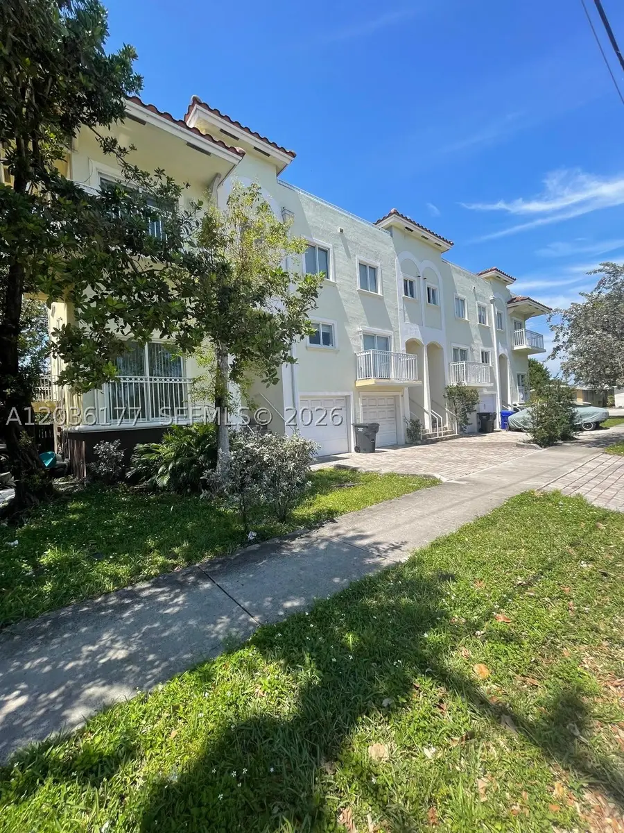 820 N 17th Ave, Hollywood, FL 33020 - #2