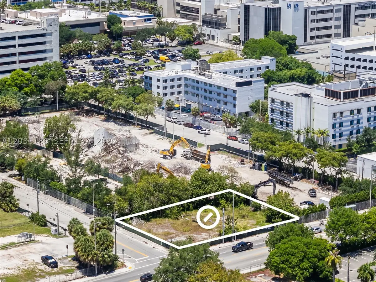 1800 NW 7th Ave, Miami, FL 33136 - #1
