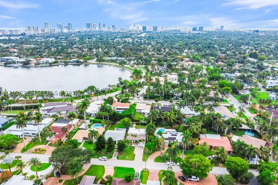 1234 Buchanan St, Hollywood, FL 33019 - #2