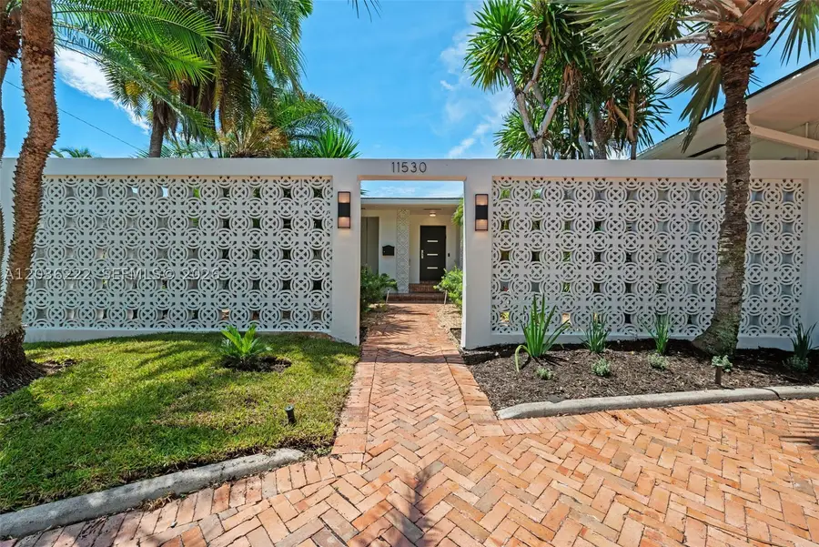 11530 NE 22nd Dr, North Miami, FL 33181 - #2