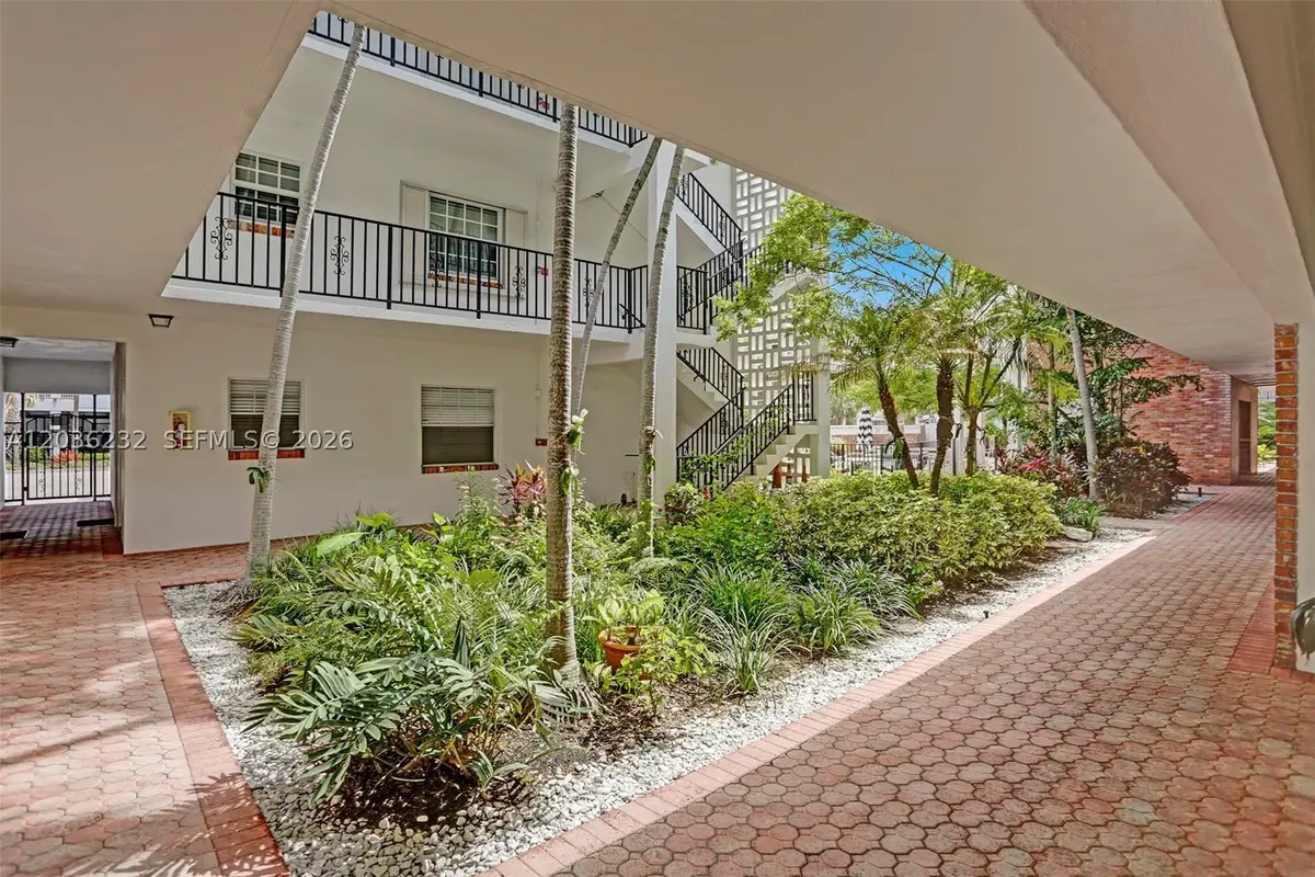 2500 NE 9th St #111, Fort Lauderdale, FL 33304 - #1