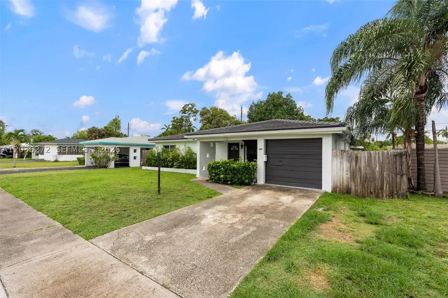 706 N 32nd Ct, Hollywood, FL 33021 - #3