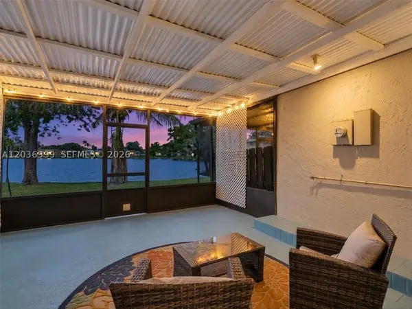 8902 Palm Tree Ln #8902, Pembroke Pines, FL 33024