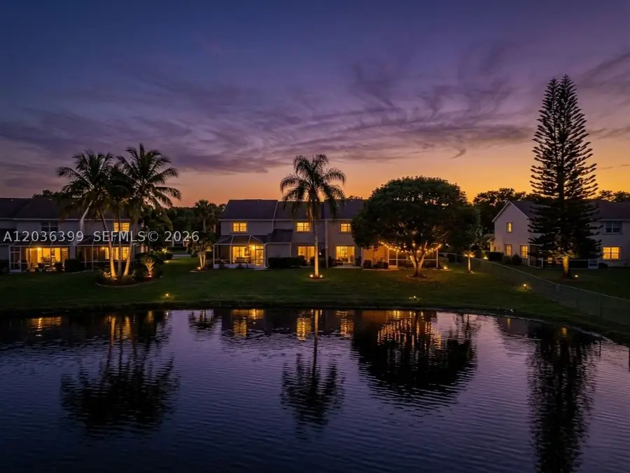 8902 Palm Tree Ln #8902, Pembroke Pines, FL 33024 - #3