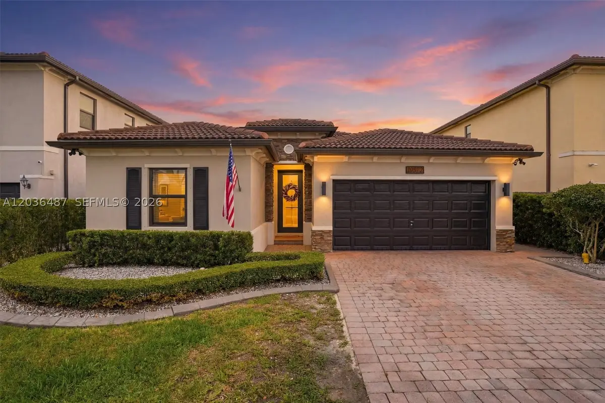 16572 SW 43rd Ln, Kendale Lakes Tamiami, FL 33185 - #1