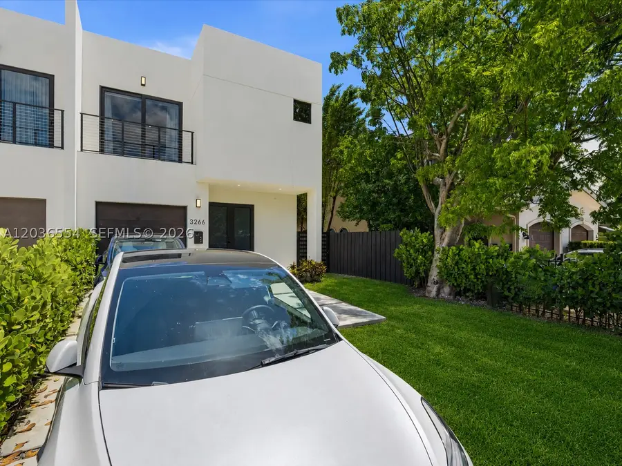 3266 SW 25th Ter #3266, Miami, FL 33133 - #3