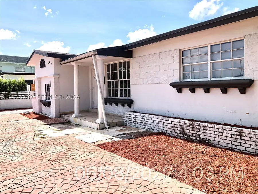 447 E 32nd St, Hialeah, FL 33013 - #3