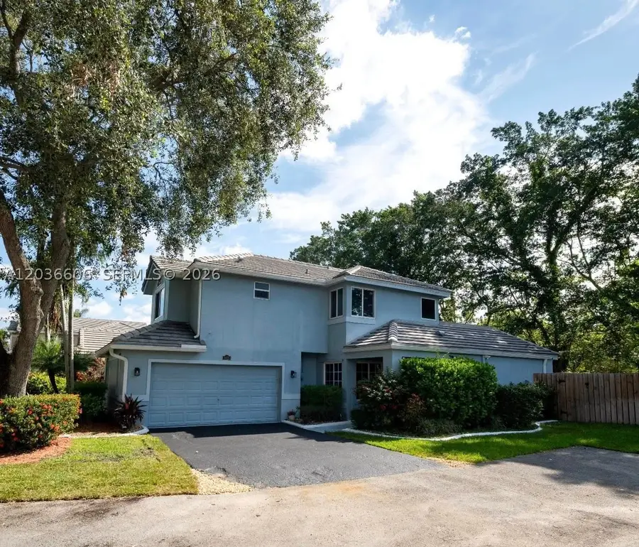8815 Woodside Ct, Davie, FL 33328 - #3
