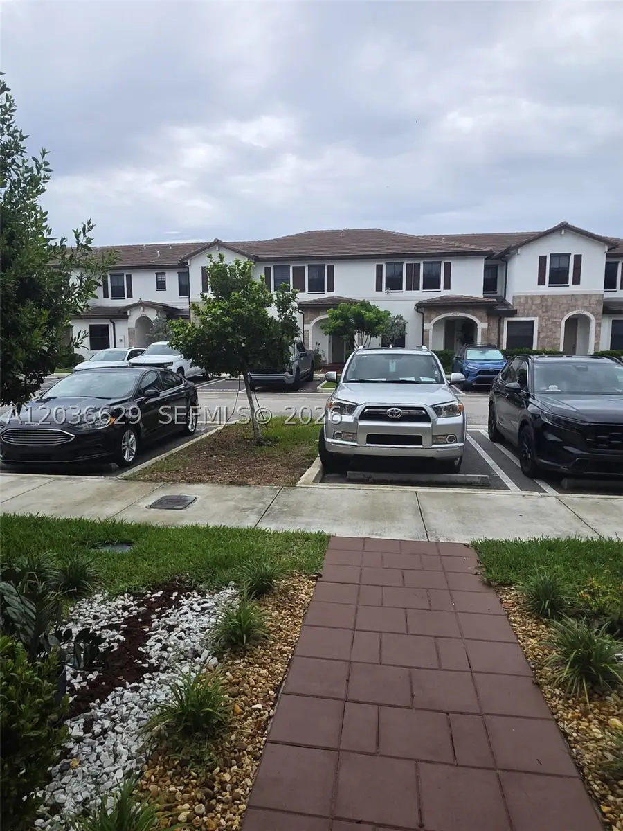 10963 W 32nd Ln, Hialeah, FL 33018 - #3