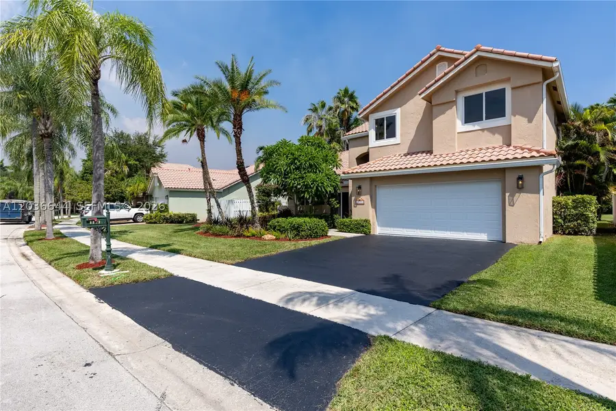 1171 Laguna Springs Dr, Weston, FL 33326 - #2