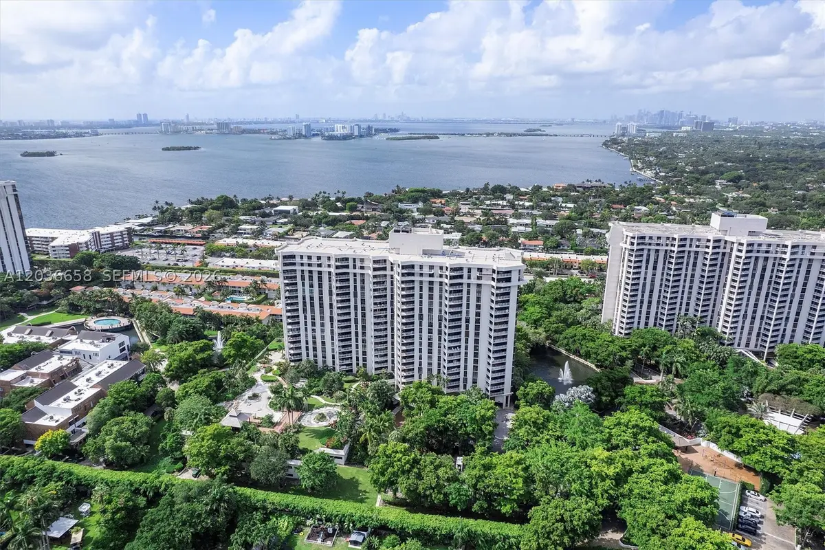 1000 Quayside Ter #411, Miami, FL 33138 - #1