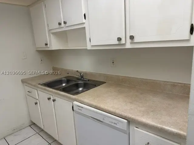14221 N Kendall Dr #211C, Miami, FL 33186 - #3