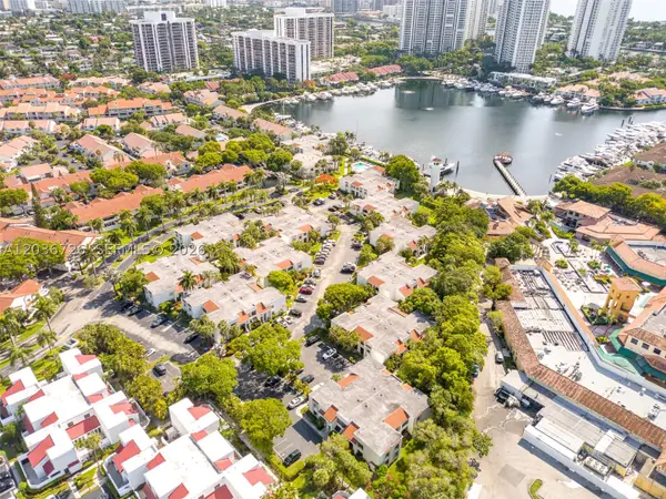 3578 Magellan Cir #232-3, Aventura, FL 33180