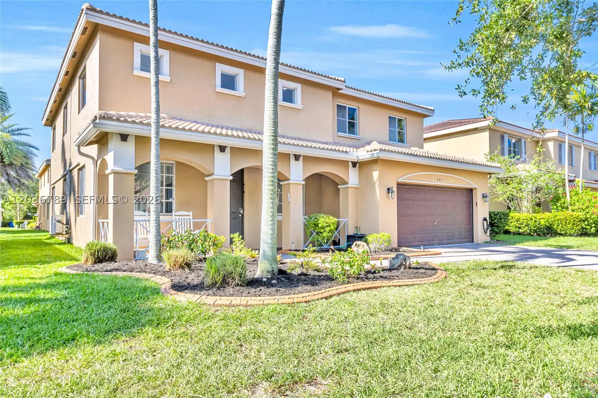 945 NW 206th St, Miami Gardens, FL 33169 - #1