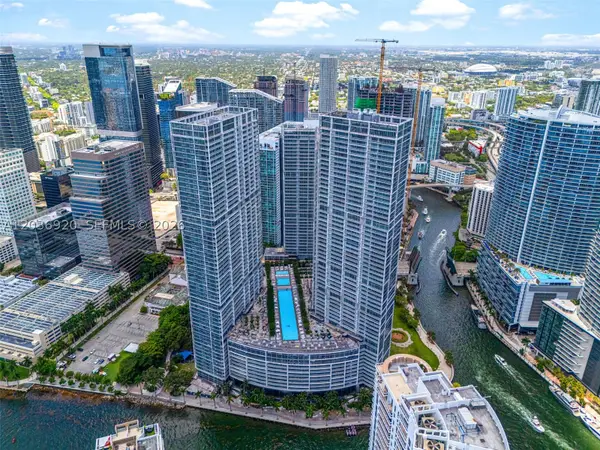 495 Brickell Ave #905, Miami, FL 33131
