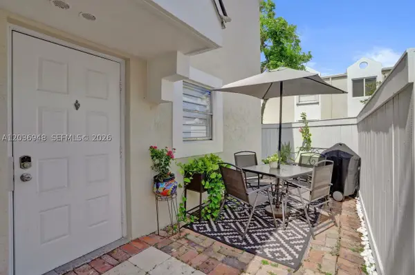 4555 SW 68th Ct Cir #111, Miami, FL 33155