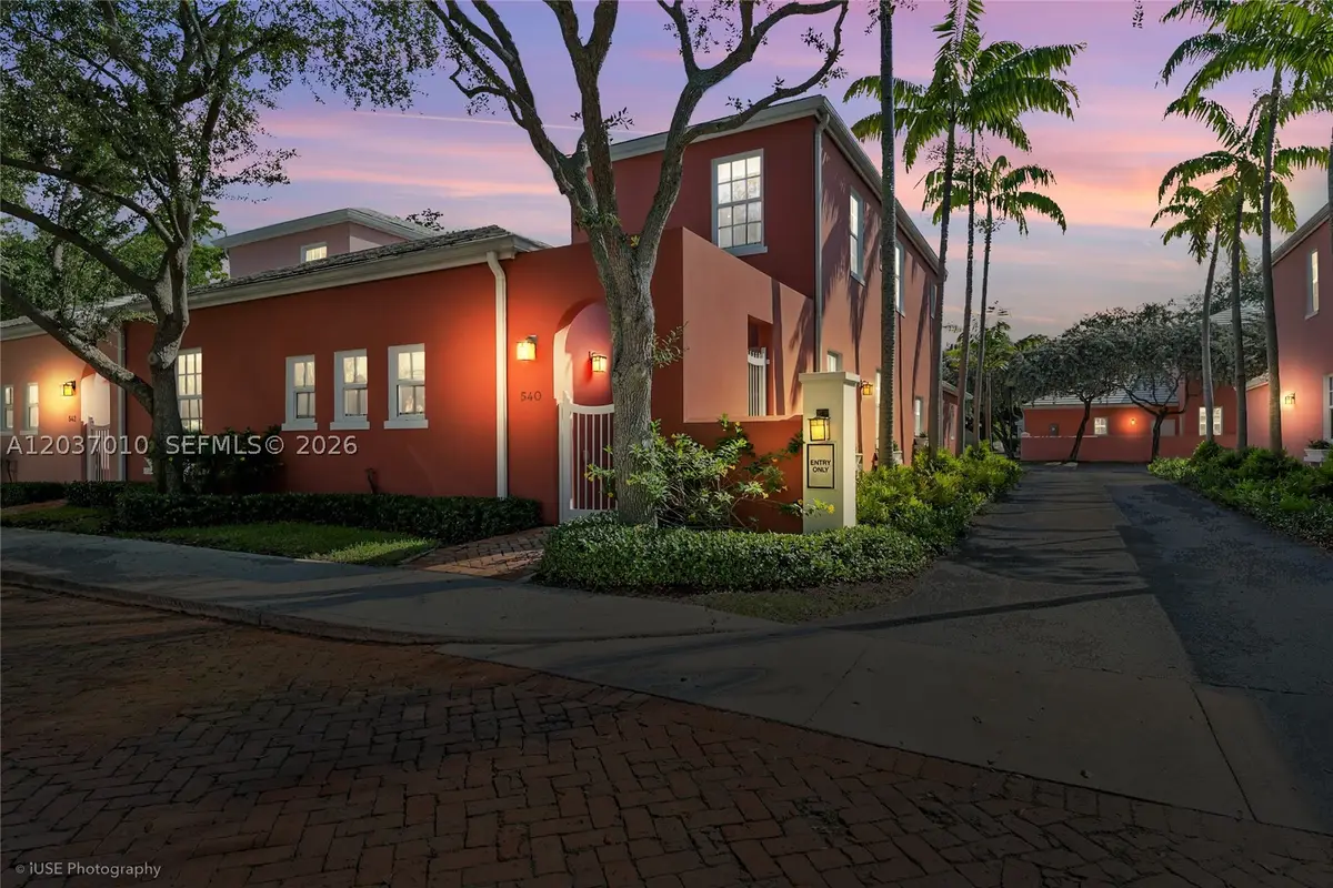 540 Loretto Ave #19, Coral Gables, FL 33146 - #1