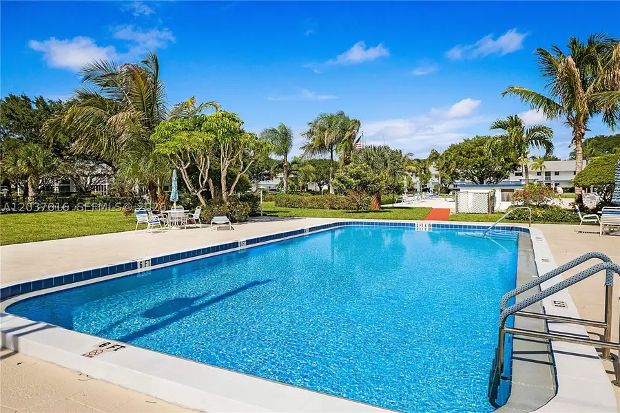 7 Westwood Ave #106C, Tequesta, FL 33469 - #2