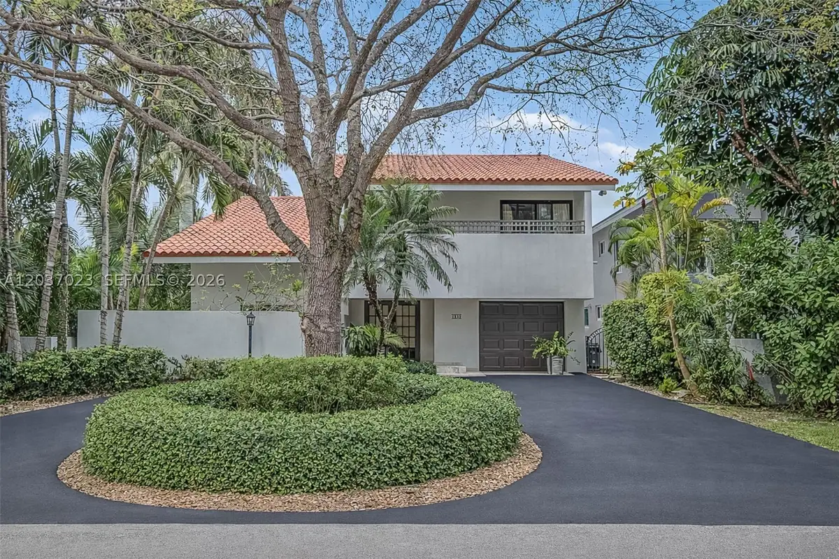 4950 San Amaro Dr, Coral Gables, FL 33146 - #1