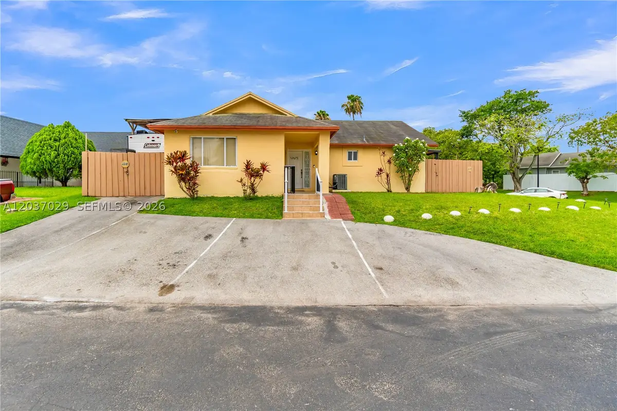 13572 SW 285th Ter, Homestead, FL 33033 - #1