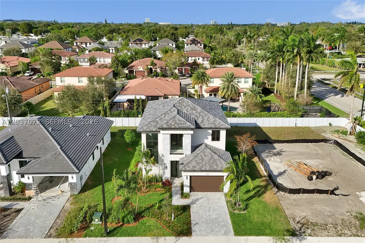13023 Davie Oaks Dr, Davie, FL 33325 - #1